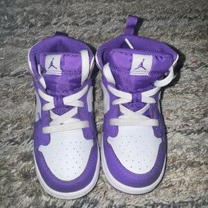 Size 7.5 Toddler jordans
